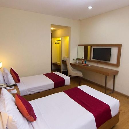 Hotel Montana Malang Extérieur photo