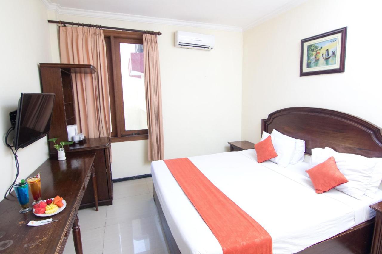 Hotel Montana Malang Extérieur photo
