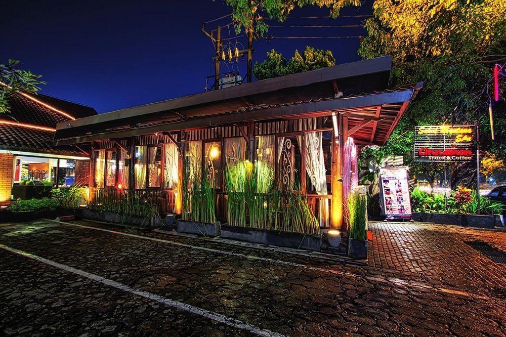 Hotel Montana Malang Extérieur photo