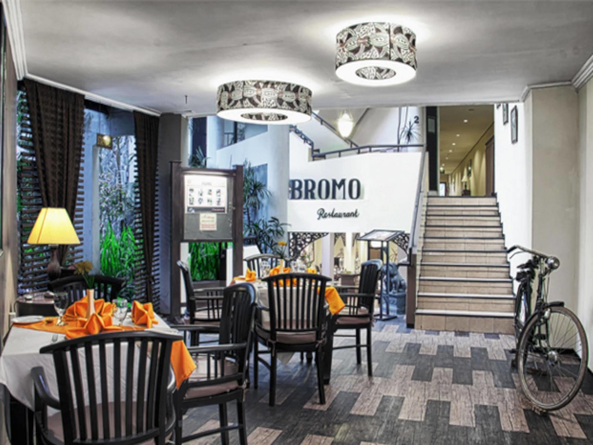 Hotel Montana Malang Extérieur photo